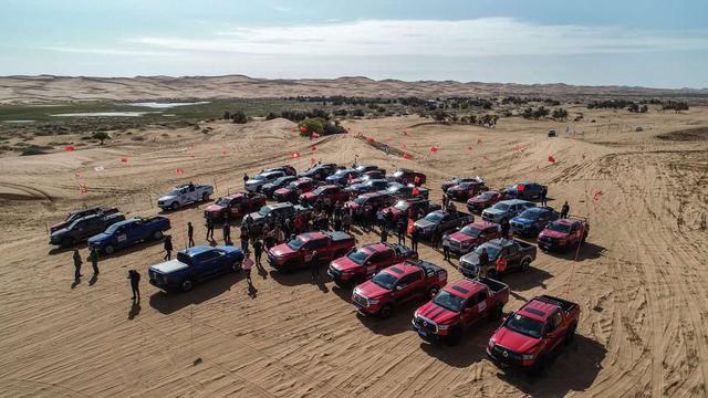 不爱包包爱越野 这个90后的小姐姐很"可"