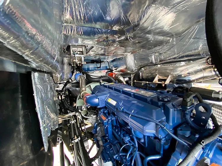 解放青汽JH6 8×4 随车起重运输车,吊装一体,赚钱轻而易举