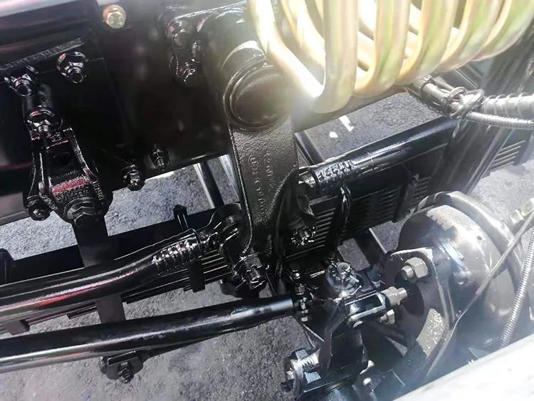 解放青汽JH6 8×4 随车起重运输车,吊装一体,赚钱轻而易举