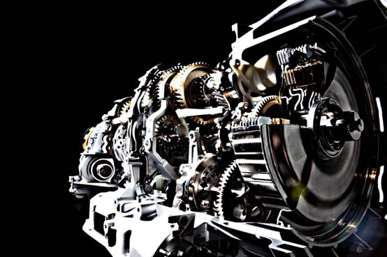 说明: 骑摩托车的发动机  中度可信度描述已自动生成