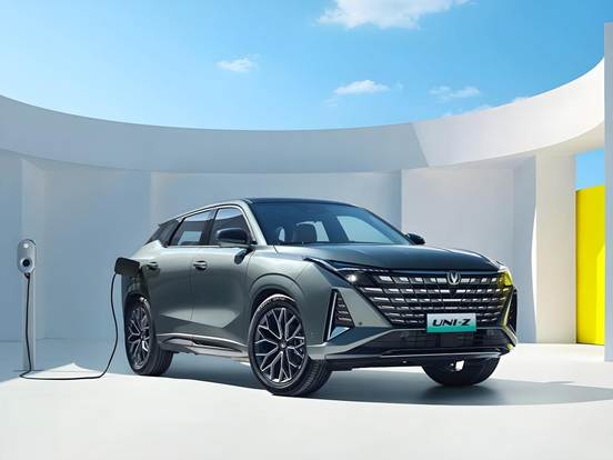 autohomecar__ChxoHmYFIBuAA6RJABr0f5f6H84977
