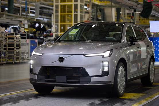 XC70 starts of production-opt1