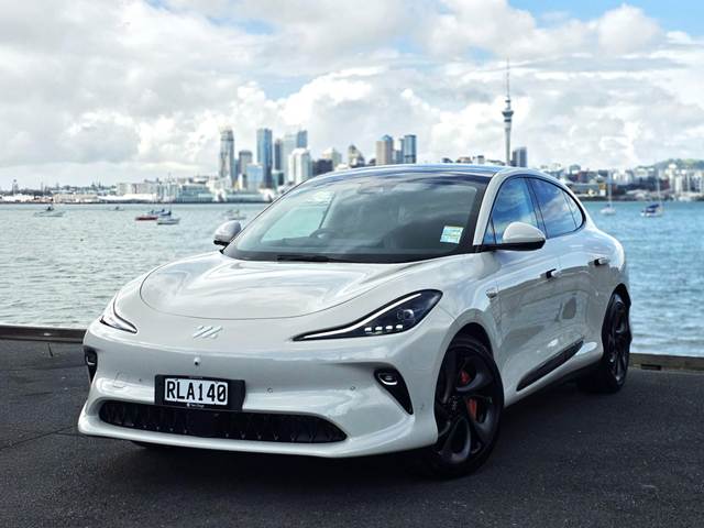 1、智己汽车携IM6登陆新西兰