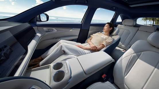 长安CS75内饰美图0546-1